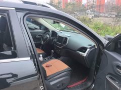 Jeep Liberty Light 2.0L FWD Classic Sport Edition - фото 19