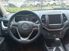 Jeep Liberty Light 2.0L FWD Classic Sport Edition - фото 6