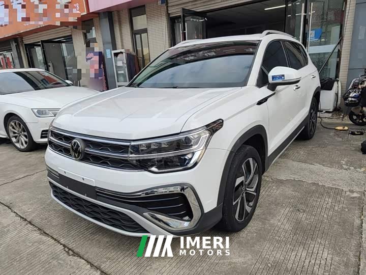Volkswagen Touareg 300TSI FWD Full Moon Edition - автомобиль из Китая