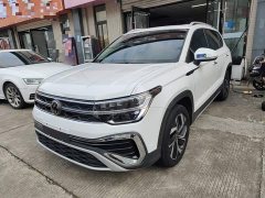 Volkswagen Touareg 300TSI FWD Full Moon Edition - фото 1