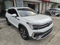 Volkswagen Touareg 300TSI FWD Full Moon Edition - фото 3