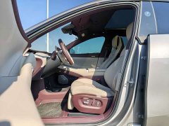 Xiaomi YU7 Four-Wheel Drive Pro - ფოტო 4