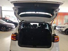 Volkswagen Touran 200TSI DSG Smart Connected Edition - photo 18