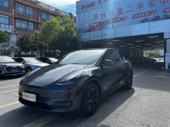 Tesla Model Y Rear-Wheel Drive - ფოტო 1