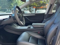 Tesla Model Y Rear-Wheel Drive - ფოტო 10