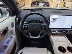 Li Auto L9 Ultra - ფოტო 10