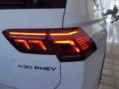 Volkswagen Tiguan L Plug-in Hybrid 430PHEV Plug-in Hybrid Premier Edition - photo 7