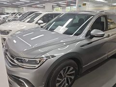 Volkswagen Tiguan L Plug-in Hybrid 430PHEV Plug-in Hybrid Premium Edition - photo 1