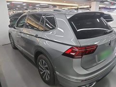 Volkswagen Tiguan L Plug-in Hybrid 430PHEV Plug-in Hybrid Premium Edition - photo 4