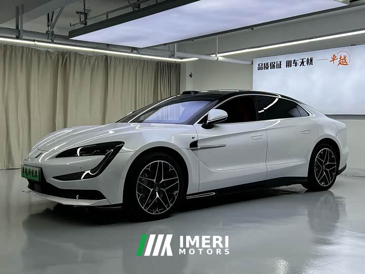 Yangwang U7 EV Four-Seater Flagship - ავტომობილი ჩინეთიდან