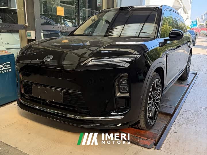 NIO ES8 Six-Seat Executive Signature Edition