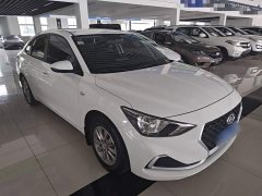 Hyundai Elantra 1.6L Automatic GL Deluxe Edition - photo 3