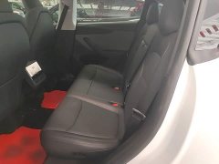 Tesla Model Y Rear-Wheel Drive - ფოტო 16