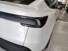 Tesla Model Y Rear-Wheel Drive - ფოტო 7