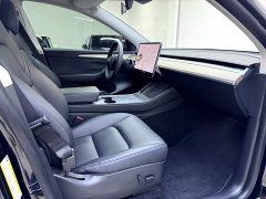 Tesla Model Y Standard Range RWD - ფოტო 11