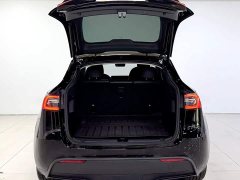 Tesla Model Y Standard Range RWD - ფოტო 5