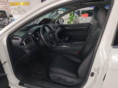 Toyota Camry 2.0G Luxury - ფოტო 14