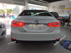 Toyota Camry 2.0G Luxury - ფოტო 5