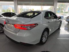 Toyota Camry 2.0G Luxury - ფოტო 6
