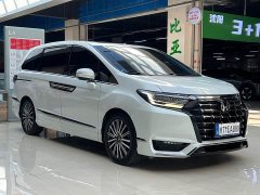 Honda Odyssey 2.0L e:HEV Luxury - ფოტო 3