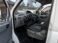 Maxus V80 2.5T Manual Classic City Logistics King Short Wheelbase Mid-Roof 2/3-Seater - photo 4