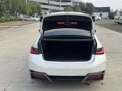 BMW i3 eDrive 35 L - ფოტო 9