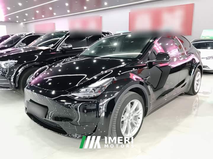 Tesla Model Y Facelift Rear-Wheel Drive