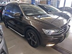 Volkswagen Tiguan L 330TSI Automatic Two-Wheel Drive Comfort Edition - ფოტო 3