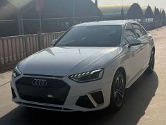 Audi A4L 40 TFSI Fashion Dynamic - фото 1