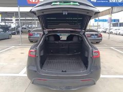 Tesla Model Y Rear-Wheel Drive - photo 18