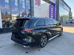 Toyota Grevias 2.5L Hybrid Premium Plus Edition - фото 12