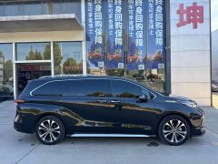 Toyota Grevias 2.5L Hybrid Premium Plus Edition - фото 9