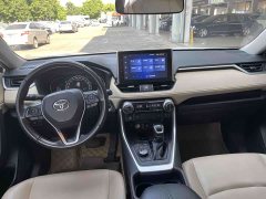 Toyota RAV4 2.0L CVT AWD Premium Edition - photo 4