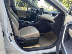 Toyota RAV4 2.0L CVT AWD Premium Edition - photo 7