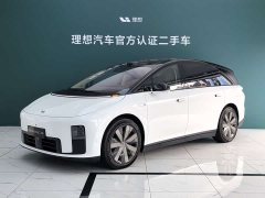 Li Auto i8 Standard Edition - photo 1