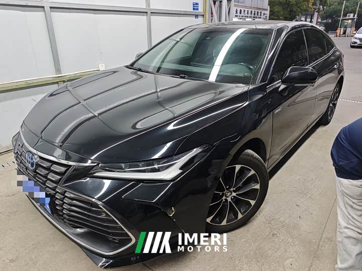 Toyota Avalon Hybrid 2.5L Luxury