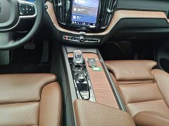 Volvo XC60 Plug-in Hybrid T8 Plug-in Hybrid AWD Smart Remote Luxury Edition - фото 13