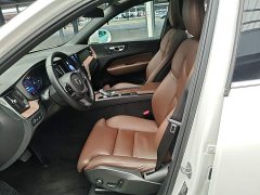 Volvo XC60 Plug-in Hybrid T8 Plug-in Hybrid AWD Smart Remote Luxury Edition - фото 14
