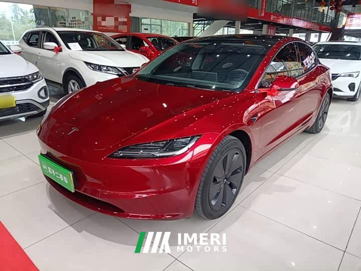 Tesla Model 3 Rear-Wheel Drive - автомобиль из Китая