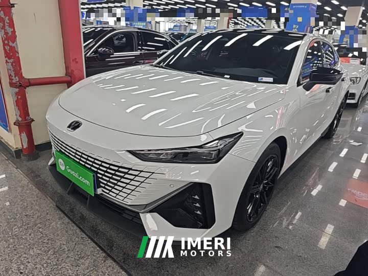 Changan UNI-V 1.5T Premium - ავტომობილი ჩინეთიდან