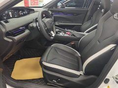 Changan UNI-V 1.5T Premium - ფოტო 14