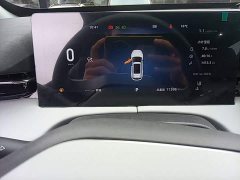Changan UNI-Z 1.5T Premium Edition - ფოტო 11