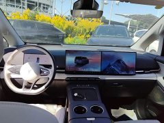 Voyah Lantu Dreamchaser PHEV AWD Luxury Kunpeng Edition - photo 9