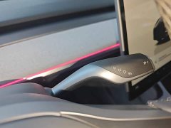 Tesla Model Y Rear-Wheel Drive - ფოტო 13