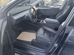 Tesla Model Y Rear-Wheel Drive - ფოტო 14