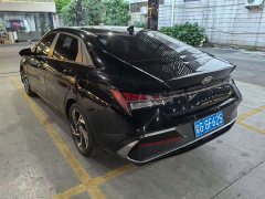 Hyundai Elantra 1.5L CVT TOP Premier Edition - photo 4