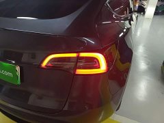 Tesla Model Y Rear-Wheel Drive - ფოტო 7