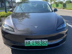Tesla Model 3 Rear-Wheel Drive - photo 1