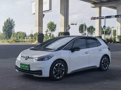 Volkswagen ID.3 Outstanding Edition - ფოტო 1