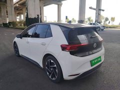 Volkswagen ID.3 Outstanding Edition - ფოტო 4